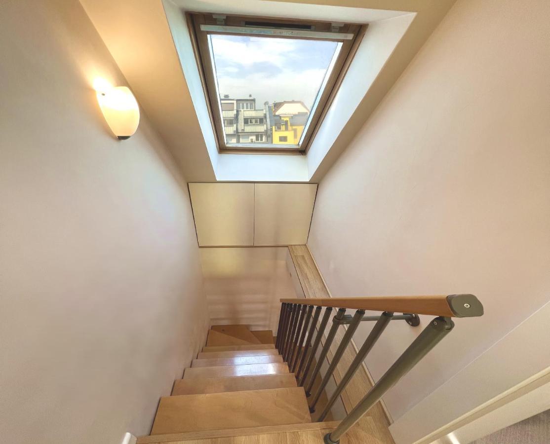 Unique Luxurious Jacuzzi Penthouse Duplex In City Center! 2 Baths! Free Parking! โซเฟีย ภายนอก รูปภาพ