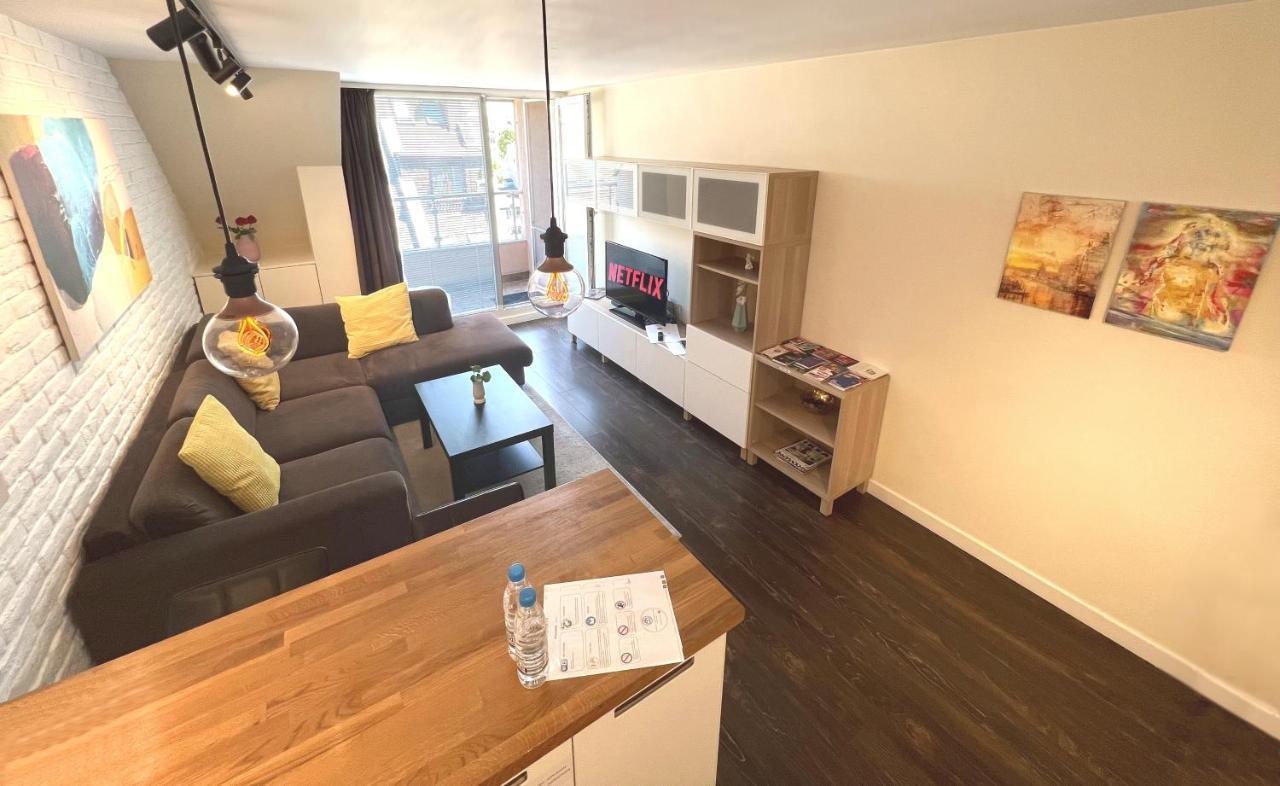 Unique Luxurious Jacuzzi Penthouse Duplex In City Center! 2 Baths! Free Parking! โซเฟีย ภายนอก รูปภาพ