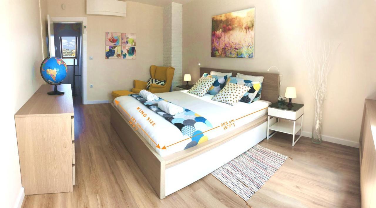 Unique Luxurious Jacuzzi Penthouse Duplex In City Center! 2 Baths! Free Parking! โซเฟีย ภายนอก รูปภาพ